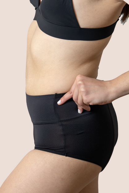 PERIOD UNDERWEAR TEEN BREATHABLE CLOSE UP GENERAL