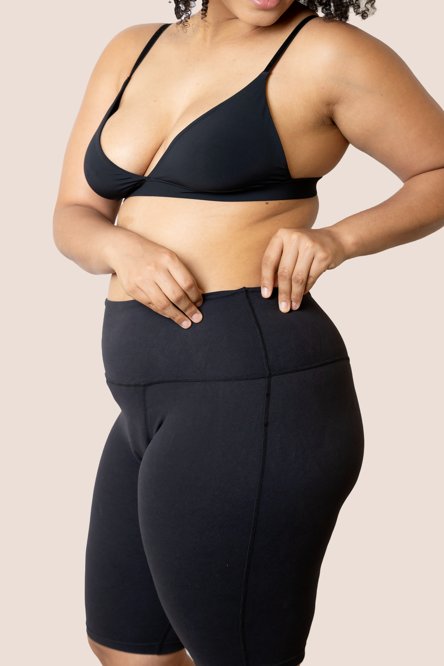 Period Sports Legging Short close up general 
